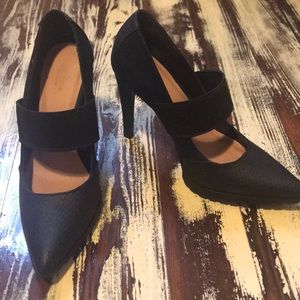 Simply Vera heels